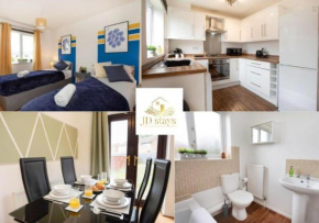 Cozy 3-Bedroom Apartment with Garden Views, Free WiFi & Parking - Close to Lincoln University